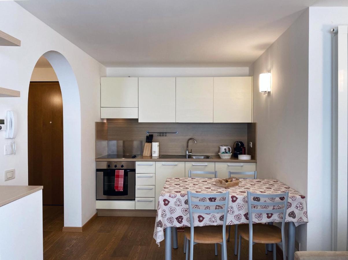 Ferienwohnung Bilocale Enjoy Temù Exterior foto